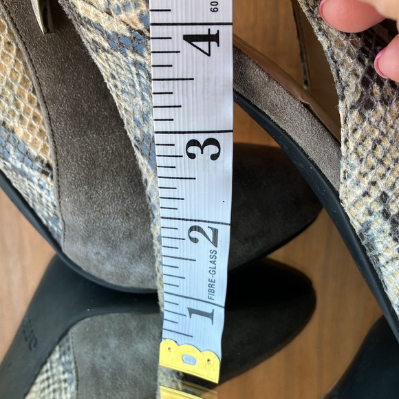 Guess Bootie - Picture 3 of 6